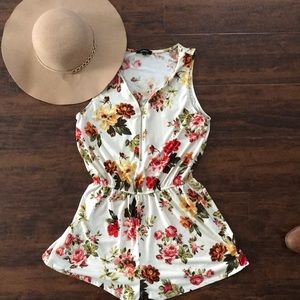 Ambiance Romper Size Large